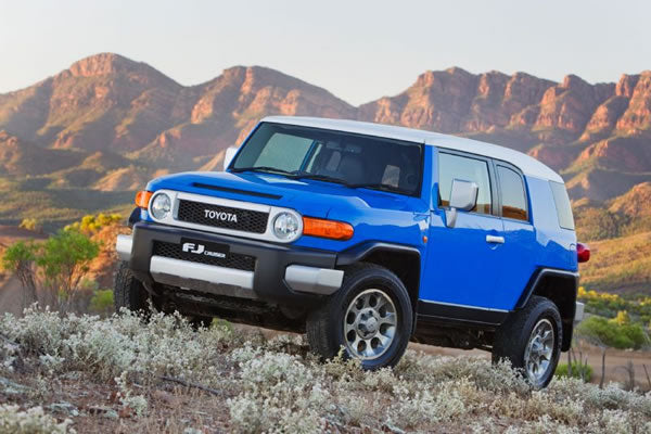 TOYOTA FJ CRUISER